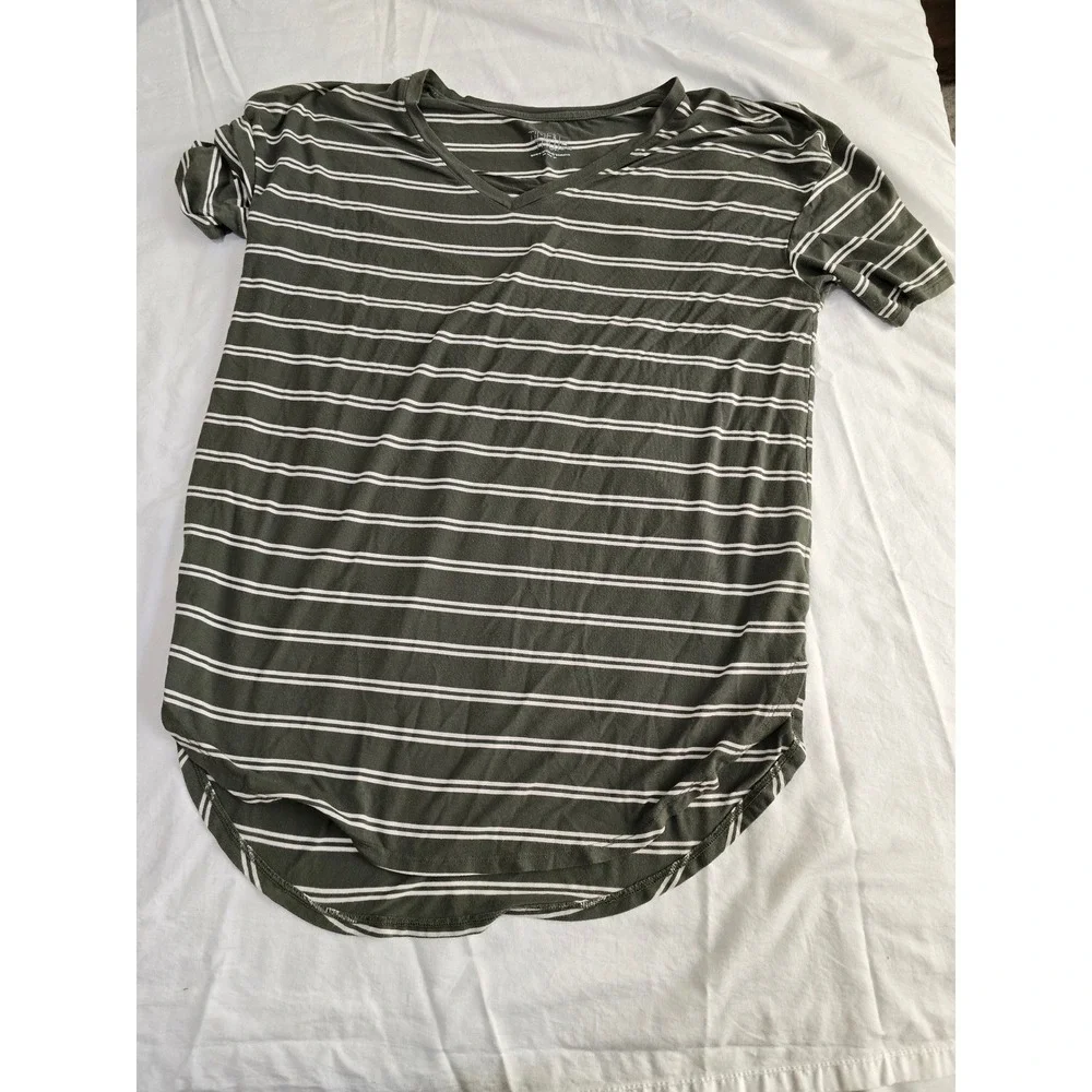 Time and Tru Olive Green‎ White Stripe V Neck Tunic Shirt Top Size 8 10 /0364